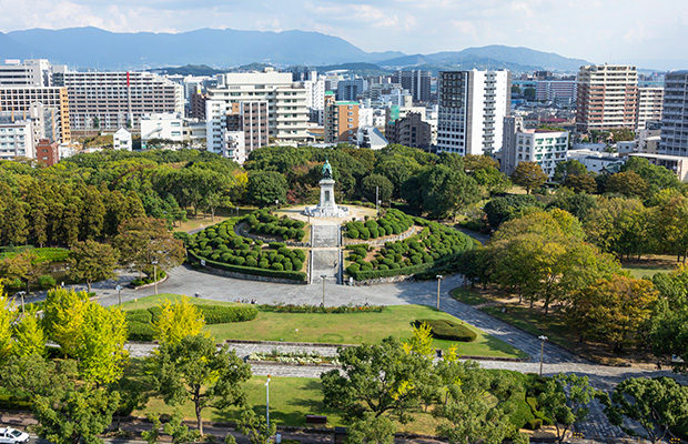東公園／徒歩10分（約730m）